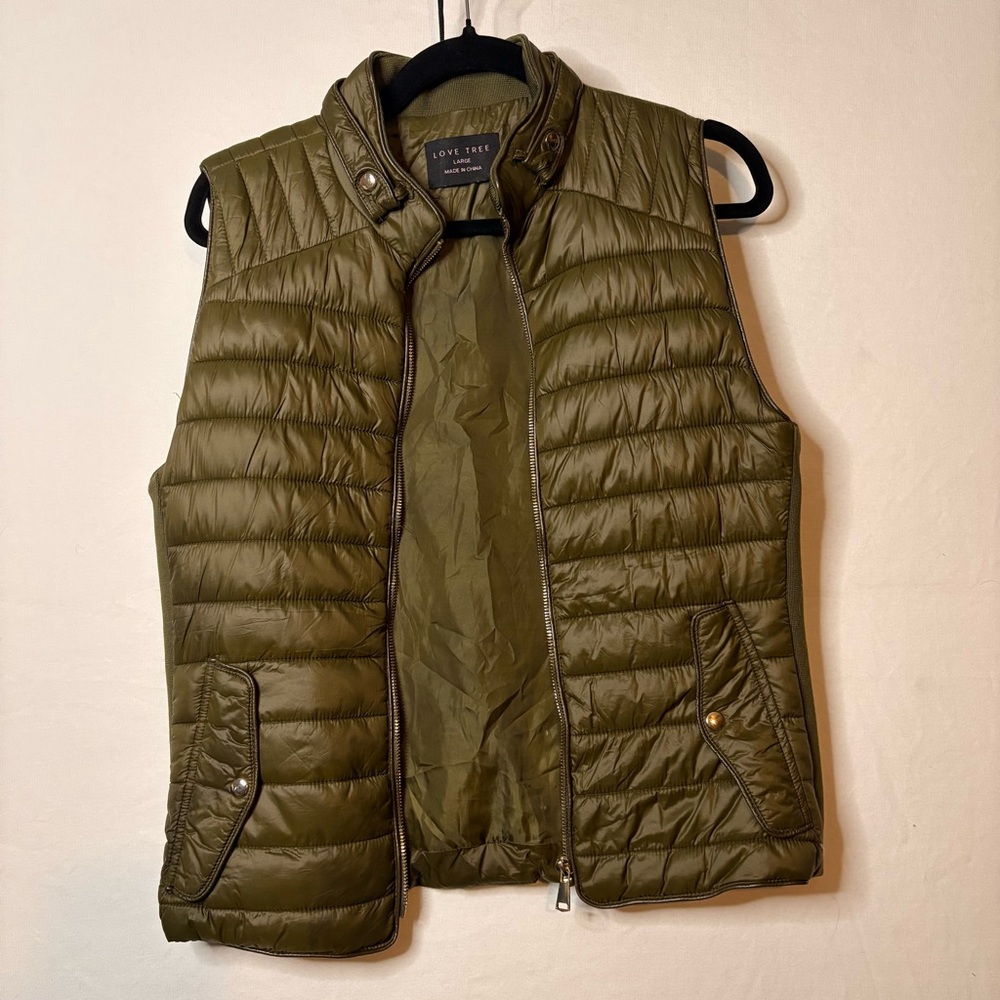 Love Tree Olive/ Dark Khaki Quilted Puffer Vest with snap detail.